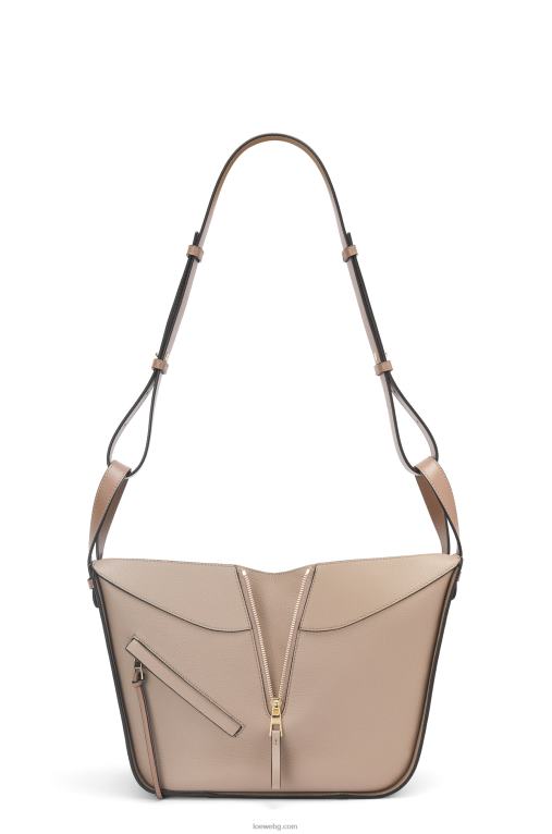 Loewe малка чанта за хамак от мека зърнеста телешка кожа F84B8477 Жени пясък