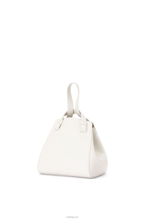 Loewe чанта за хамак от телешка кожа напа F84B8499 Жени меко бяло