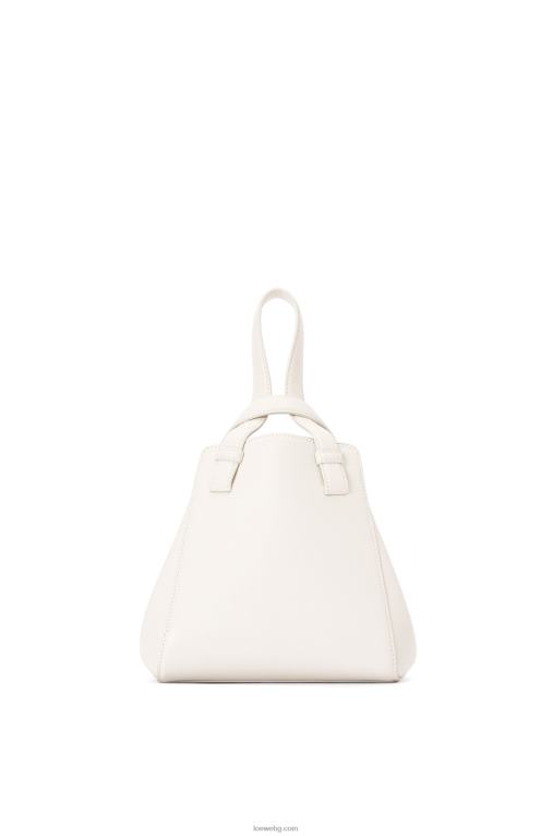 Loewe чанта за хамак от телешка кожа напа F84B8499 Жени меко бяло