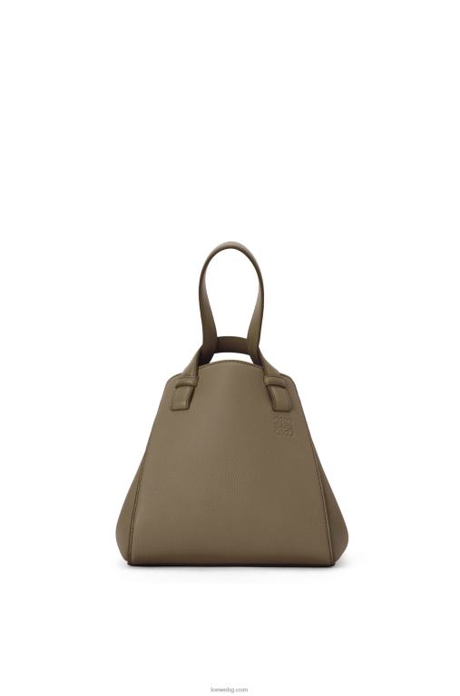 Loewe чанта за хамак от мека зърнеста телешка кожа F84B8500 Жени лаврово зелено