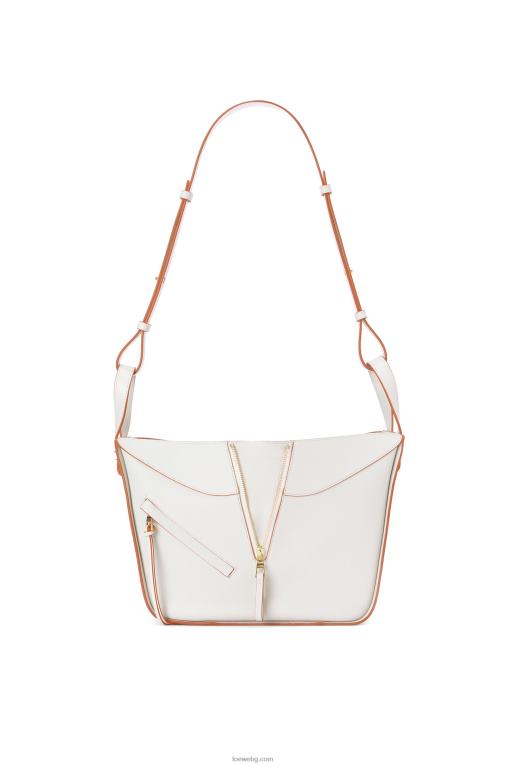 Loewe малка чанта за хамак от мека зърнеста телешка кожа F84B8503 Жени меко бяло