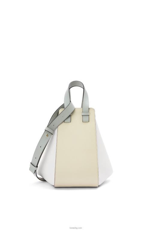 Loewe малка чанта за хамак от класическа телешка кожа F84B8514 Жени пепеляво сиво/мраморно зелено