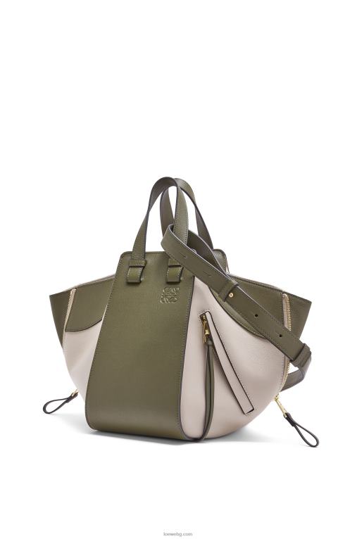 Loewe малка чанта за хамак от класическа телешка кожа F84B8525 Жени есенно зелено/светло овесено