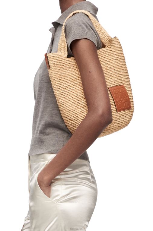 Loewe мини чанта от рафия и телешка кожа F84B810 Жени естествен/тен