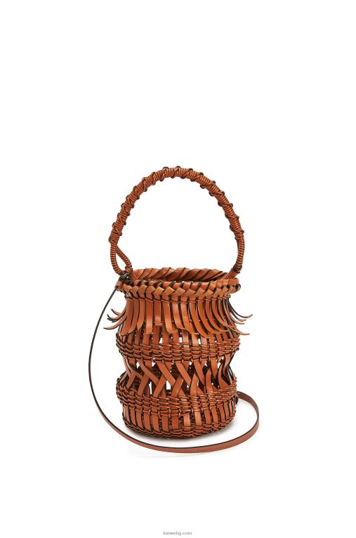 Loewe чанта от телешка кожа с ресни F84B8185 Жени тен