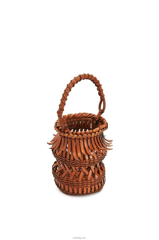 Loewe чанта от телешка кожа с ресни F84B8185 Жени тен
