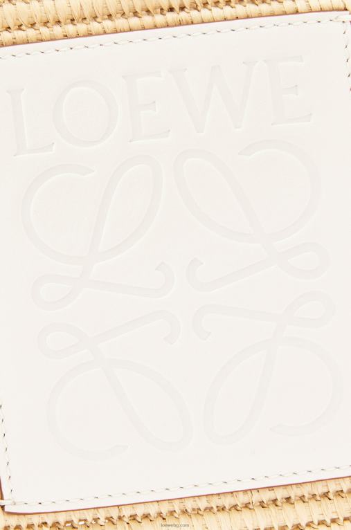 Loewe малка квадратна чанта тип кошница от рафия и телешка кожа F84B847 Жени естествен/бял