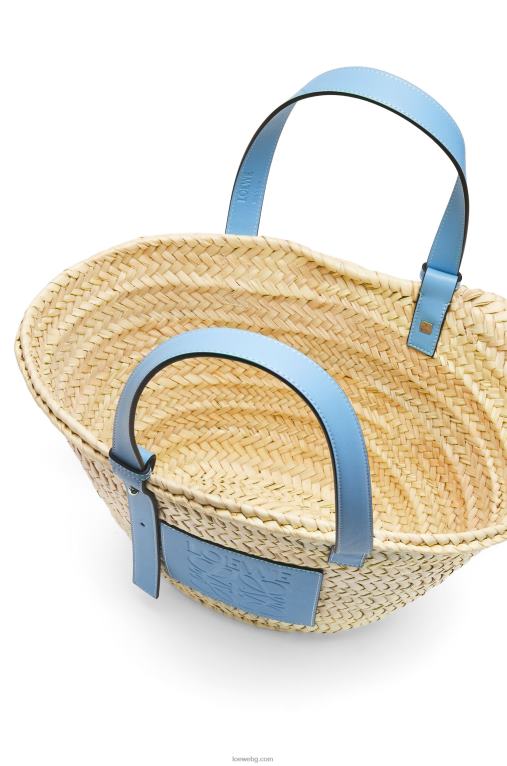Loewe чанта кошница от палмови листа и телешка кожа F84B858 Жени светло синьо