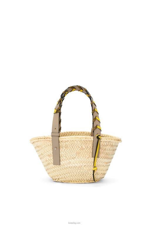 Loewe малка чанта кошница от палмови листа с плетена дръжка от телешка кожа F84B85 Жени маслина/пясък