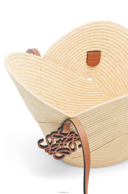Loewe чанта с венчелистчета от рафия и телешка кожа F84B861 Жени естествен/тен