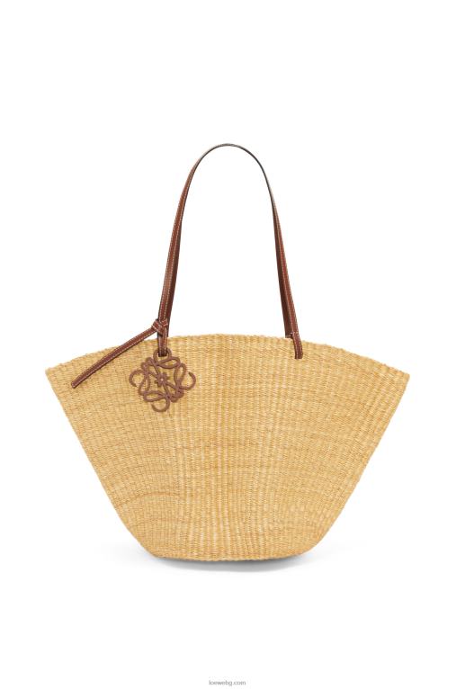 Loewe чанта тип кошница от слонска трева и телешка кожа F84B863 Жени натурален/пекан