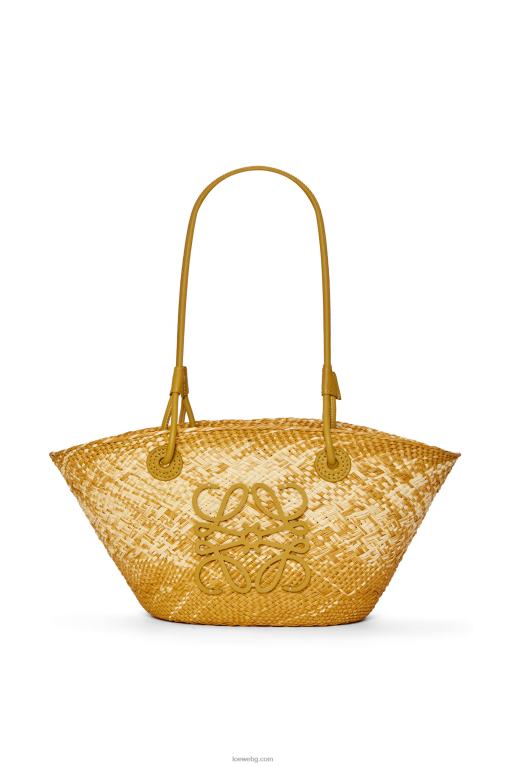 Loewe малка чанта кошница с анаграми от палма Ирака и телешка кожа F84B88 Жени охра