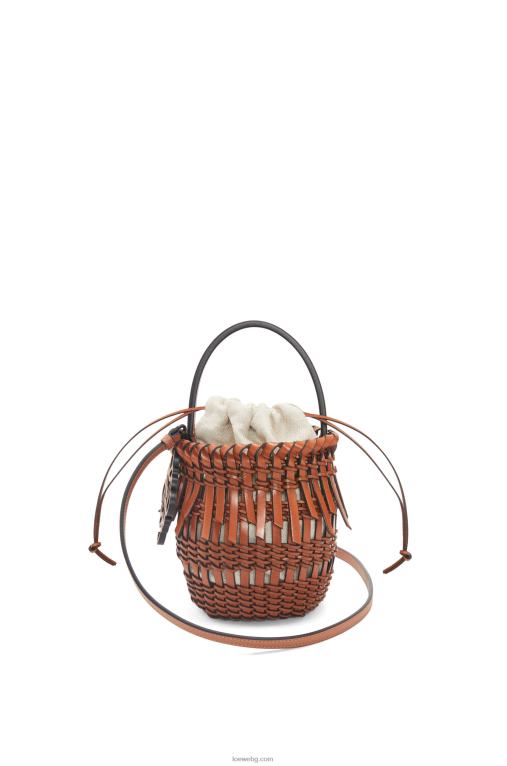 Loewe малка чанта от телешка кожа с ресни F84B889 Жени тен