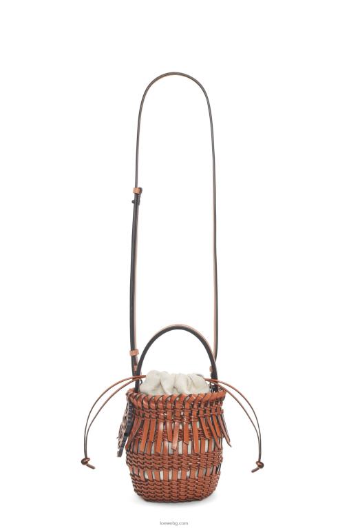 Loewe малка чанта от телешка кожа с ресни F84B889 Жени тен