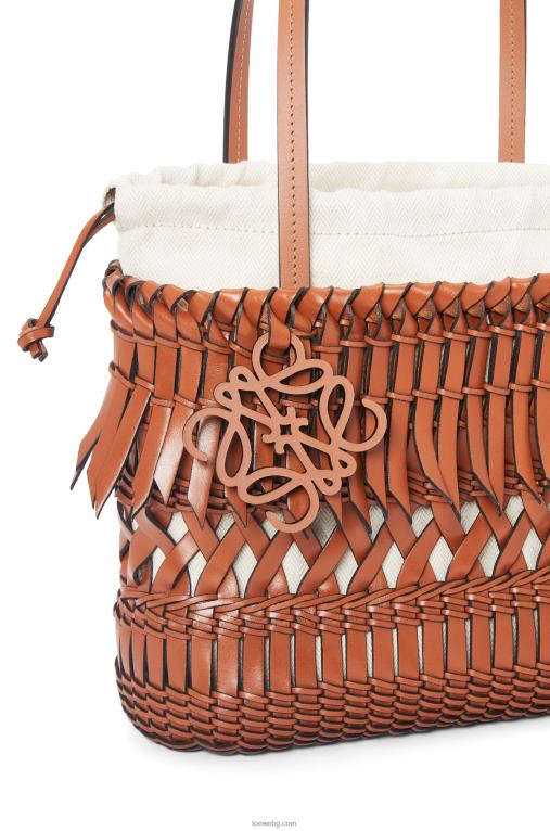 Loewe квадратна кошница с ресни от телешка кожа F84B890 Жени тен