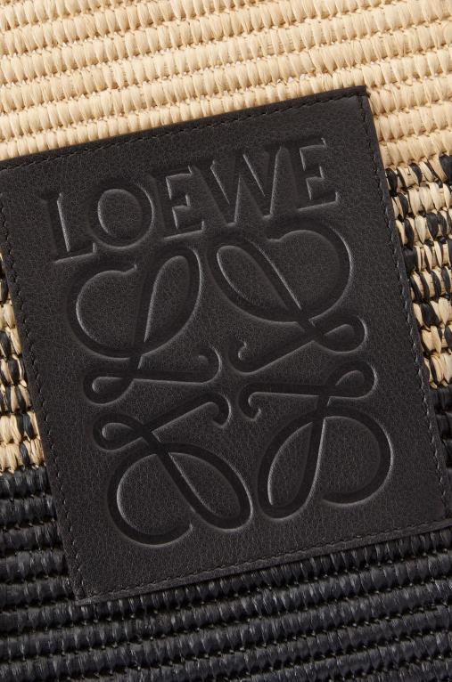 Loewe квадратна чанта с кошница от деграде рафия и телешка кожа F84B899 Жени естествен/черен