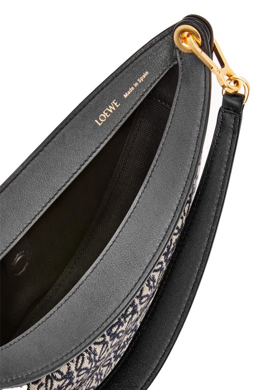 Loewe малка чанта луна от анаграм жакард и класическа телешка кожа F84B8450 Жени тъмносиньо/черно