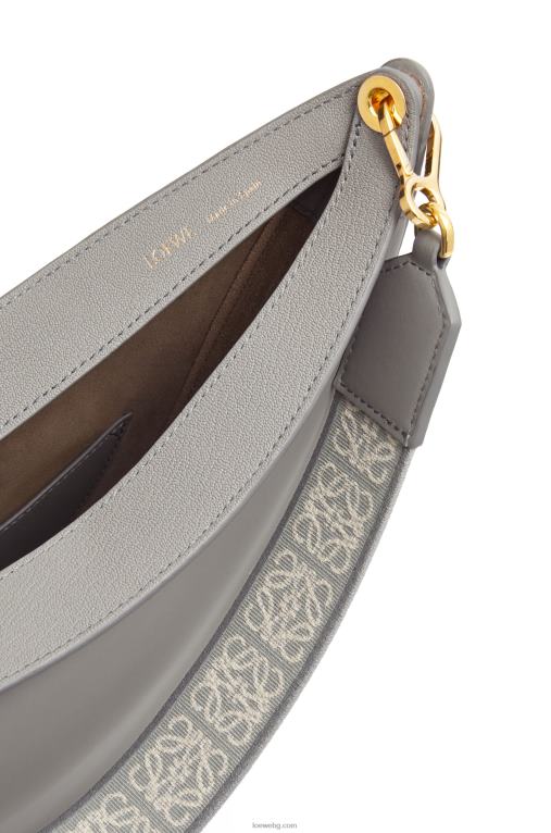 Loewe чанта luna от сатенирана телешка кожа и жакард F84B8533 Жени перлено сиво