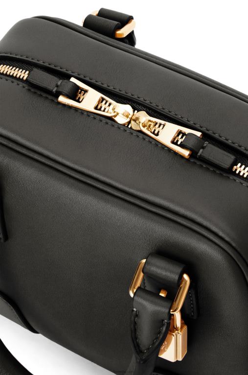 Loewe 16 квадратна чанта Amazona от телешка кожа напа F84B8140 Жени черен