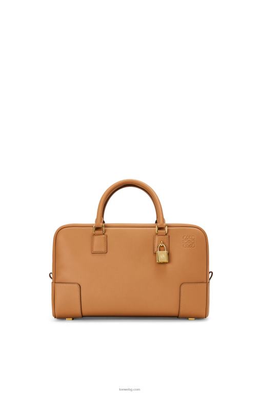 Loewe чанта Amazon 28 от телешка кожа напа F84B8138 Жени топла пустиня