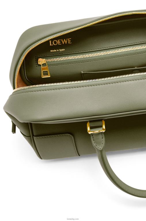 Loewe чанта Amazon 28 от телешка кожа напа F84B8156 Жени авокадо зелено