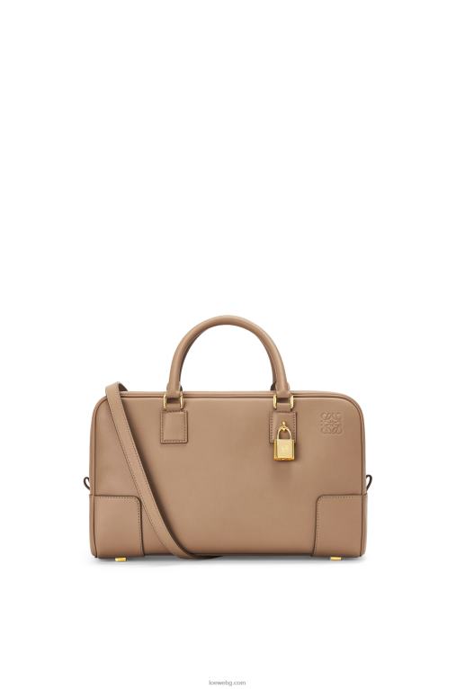 Loewe чанта Amazon 28 от телешка кожа напа F84B8169 Жени цвят норка