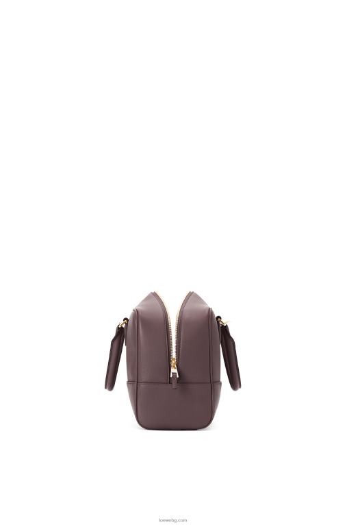 Loewe чанта Amazon 28 от телешка кожа напа F84B8173 Жени подрязвам
