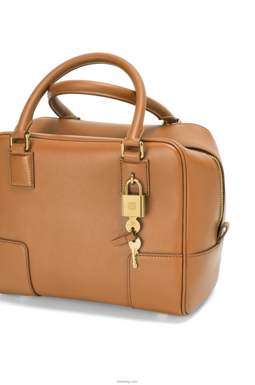 Loewe квадратна чанта Amazona 19 от телешка кожа напа F84B8167 Жени топла пустиня