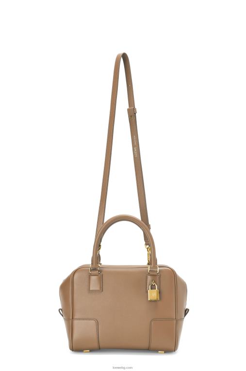 Loewe квадратна чанта Amazona 19 от телешка кожа напа F84B8170 Жени цвят норка