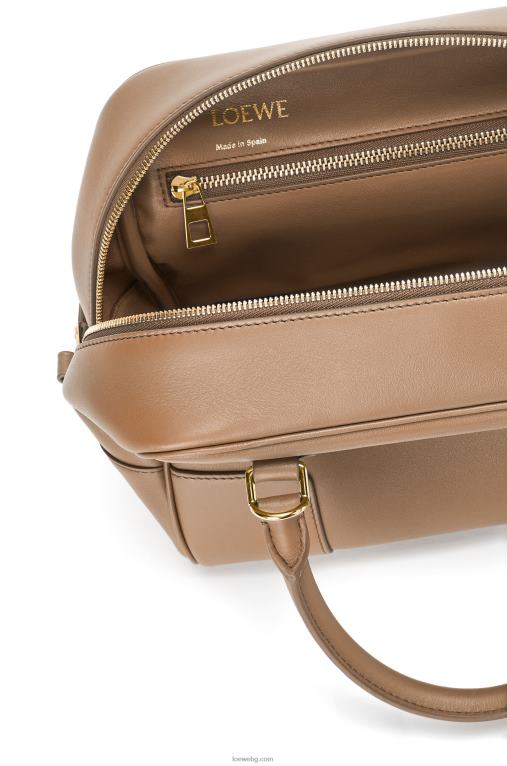 Loewe квадратна чанта Amazona 19 от телешка кожа напа F84B8170 Жени цвят норка