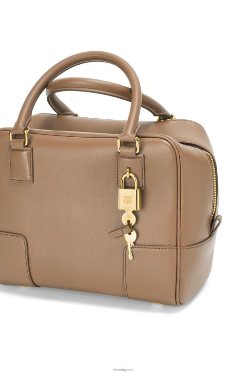 Loewe квадратна чанта Amazona 19 от телешка кожа напа F84B8170 Жени цвят норка