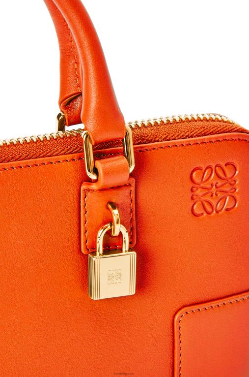 Loewe торбичка Amazona от телешка кожа напа F84B8283 Жени оранжево