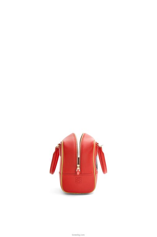 Loewe чанта witch of the waste Amazona 19 от телешка кожа напа F84B8193 Жени червен