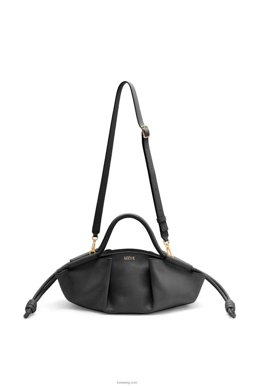 Loewe малка пасео чанта от лъскава телешка кожа напа F84B8347 Жени черен