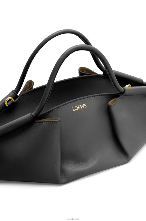 Loewe малка пасео чанта от лъскава телешка кожа напа F84B8347 Жени черен