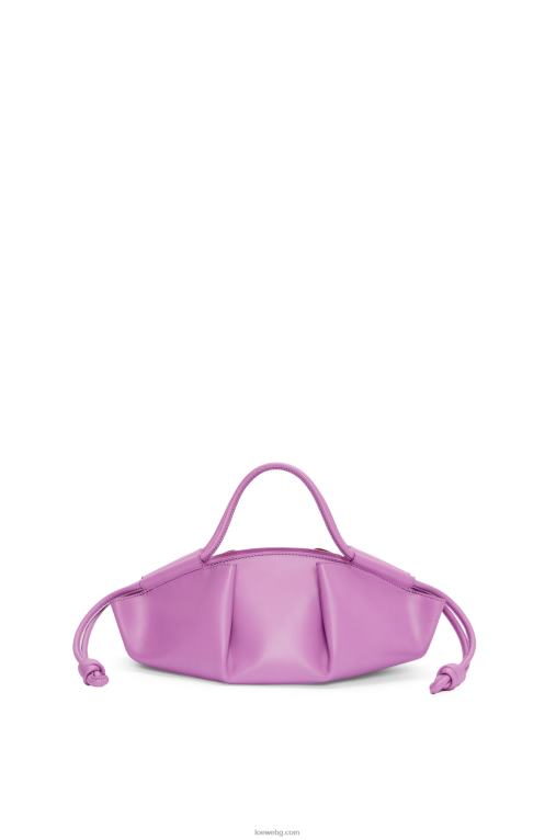 Loewe малка пасео чанта от лъскава телешка кожа напа F84B8348 Жени скална роза