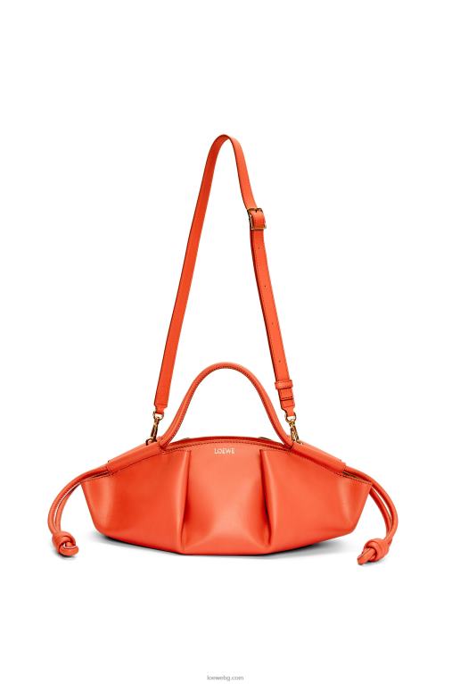 Loewe малка пасео чанта от лъскава телешка кожа напа F84B8349 Жени изгрев оранжево
