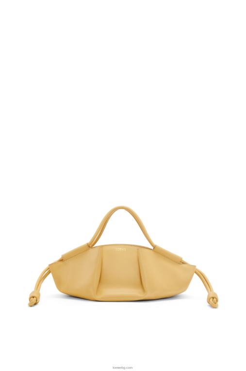 Loewe малка пасео чанта от лъскава телешка кожа напа F84B8351 Жени тъмно масло