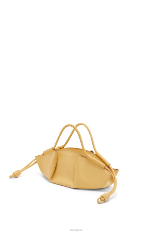 Loewe малка пасео чанта от лъскава телешка кожа напа F84B8351 Жени тъмно масло