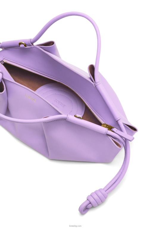 Loewe малка пасео чанта от лъскава телешка кожа напа F84B8354 Жени светло лилаво