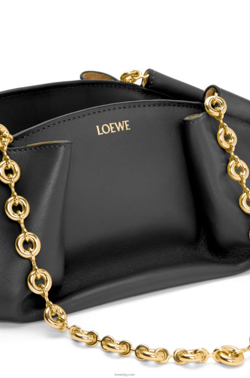 Loewe малка пасео чанта от лъскава телешка кожа напа с верижка F84B8402 Жени черен