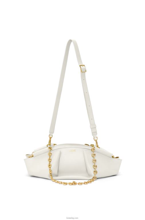 Loewe малка пасео чанта от лъскава телешка кожа напа с верижка F84B8404 Жени меко бяло