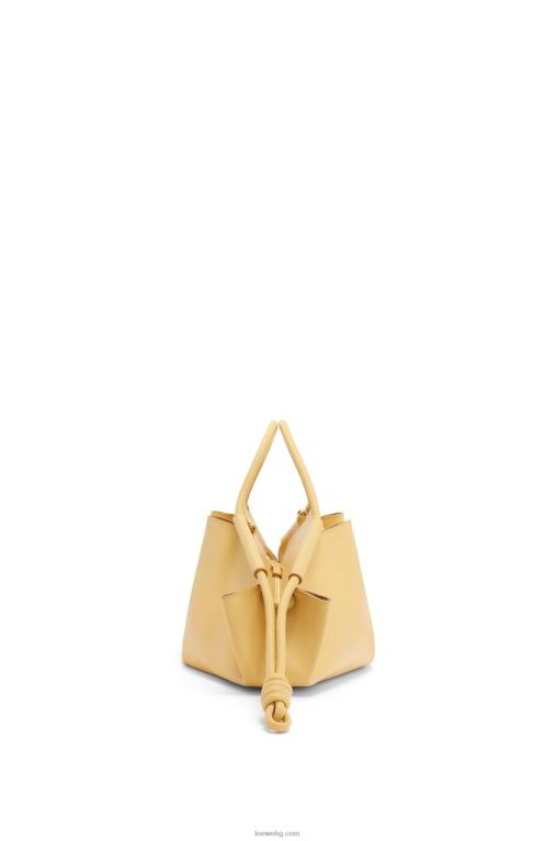 Loewe чанта paseo от лъскава телешка кожа напа F84B8352 Жени тъмно масло
