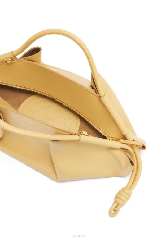 Loewe чанта paseo от лъскава телешка кожа напа F84B8352 Жени тъмно масло