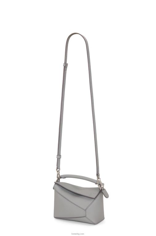 Loewe мини чанта за пъзел от мека зърнеста телешка кожа F84B8198 Жени перлено сиво