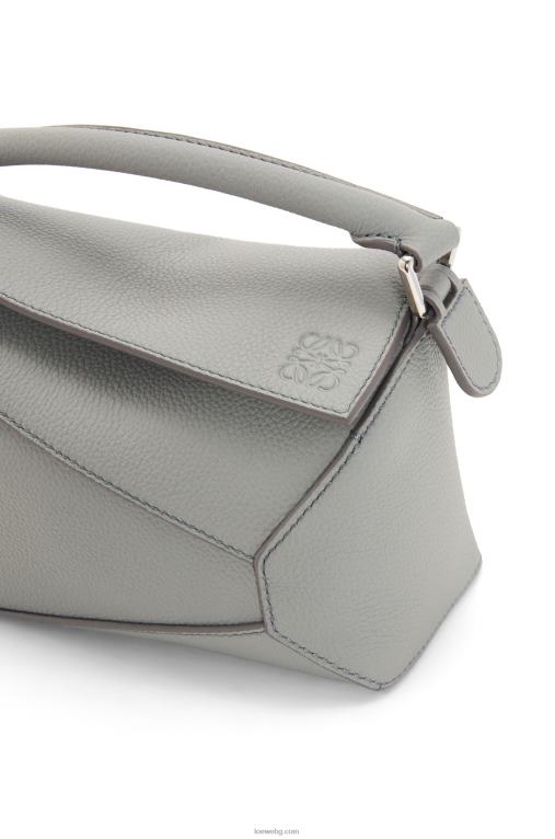 Loewe мини чанта за пъзел от мека зърнеста телешка кожа F84B8198 Жени перлено сиво