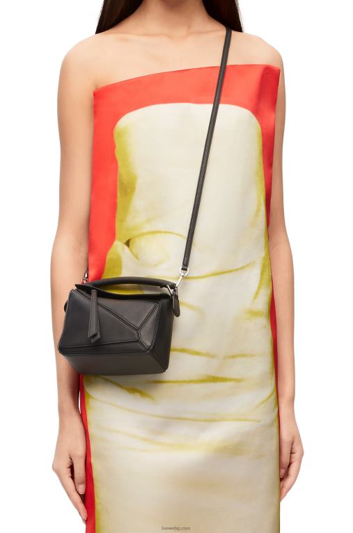 Loewe мини чанта за пъзел от класическа телешка кожа F84B8200 Жени черен