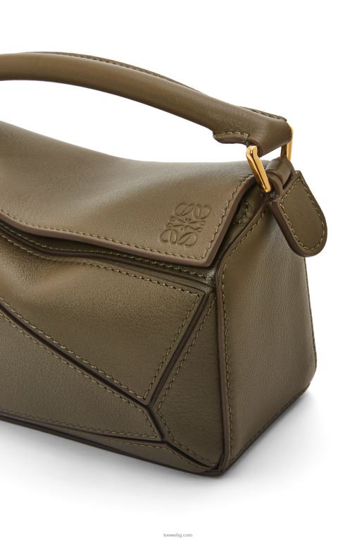 Loewe мини чанта за пъзел от класическа телешка кожа F84B8202 Жени тъмно каки зелено