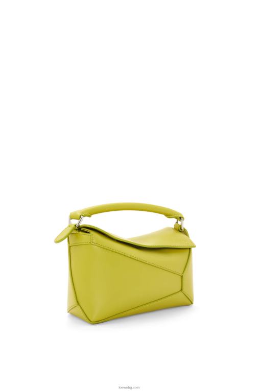 Loewe мини чанта за пъзел от сатенирана телешка кожа F84B8211 Жени лайм жълто