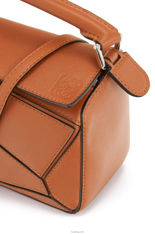 Loewe мини чанта за пъзел от класическа телешка кожа F84B8214 Жени тен